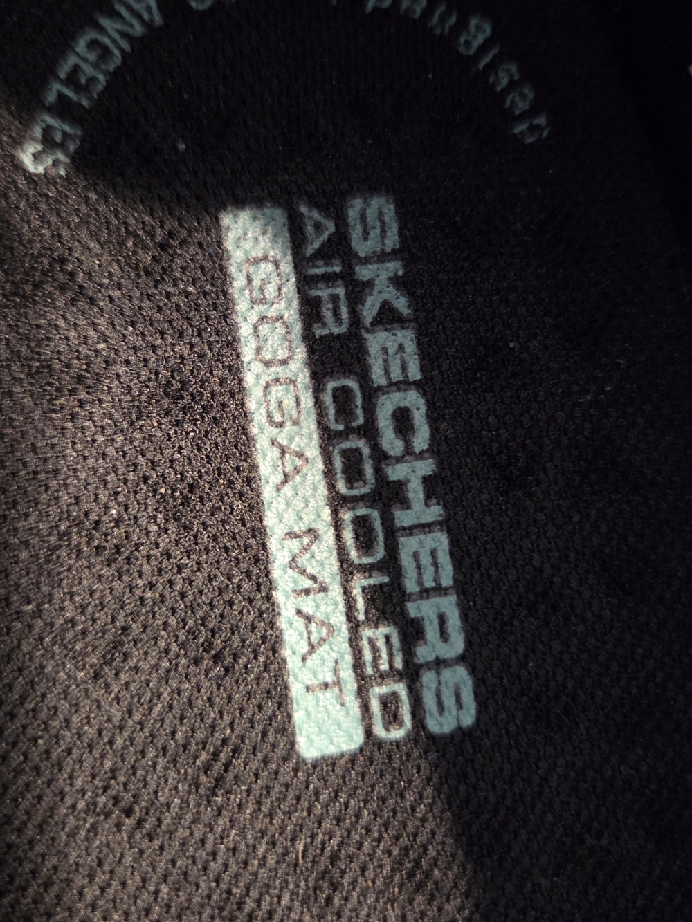 Skechers Black Slip-On Knit Sneakers 7.5 - Picture 5 of 6